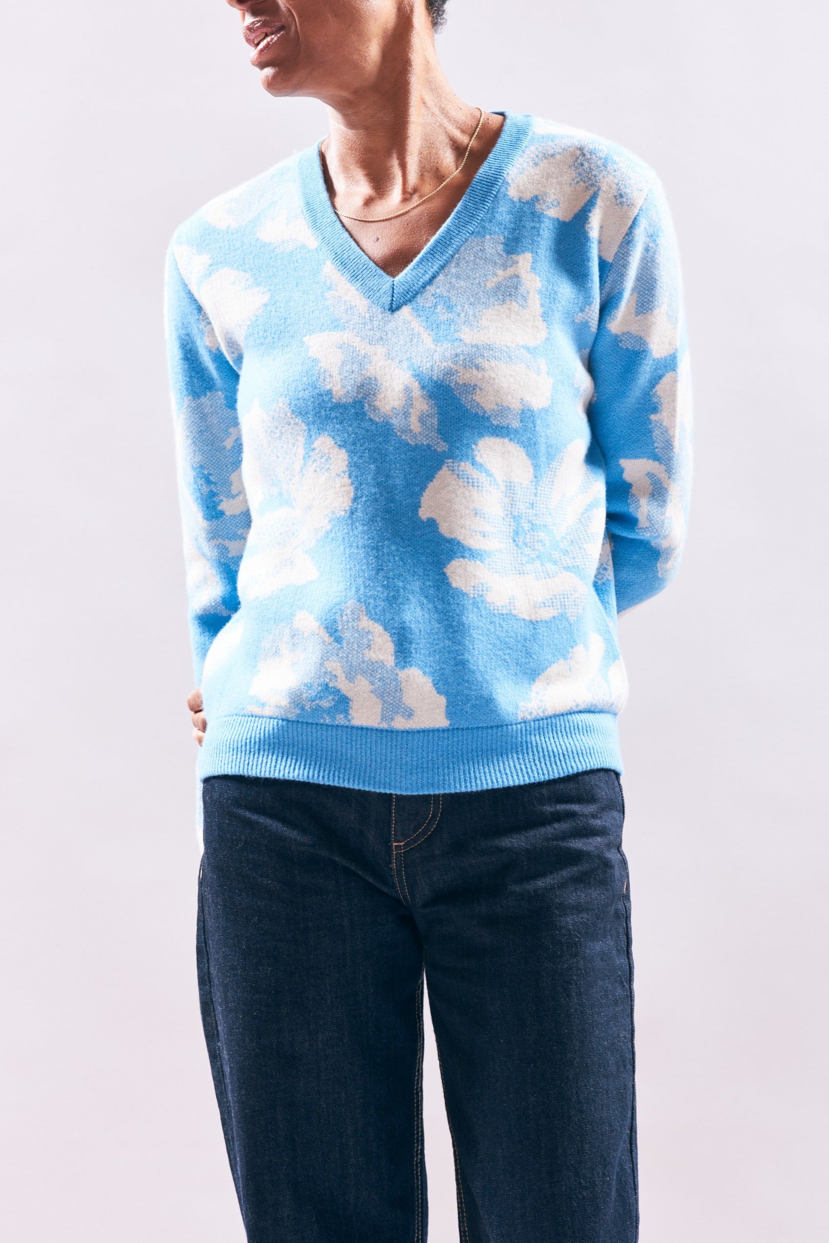 Geo Floral Vee surf | Jumper | MARKET