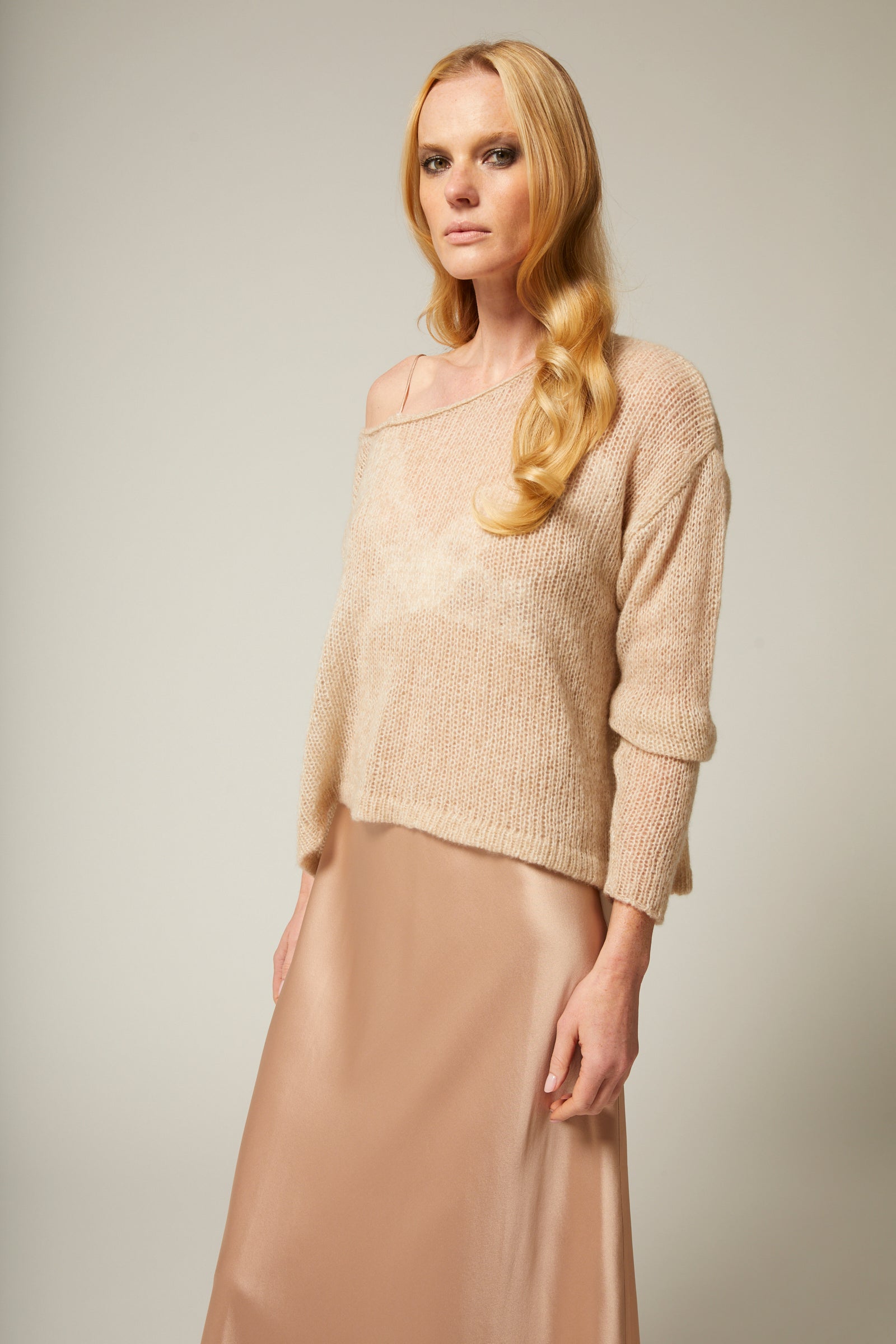 OFF SHOULDER SWEATER || SPRWMN | MARKET