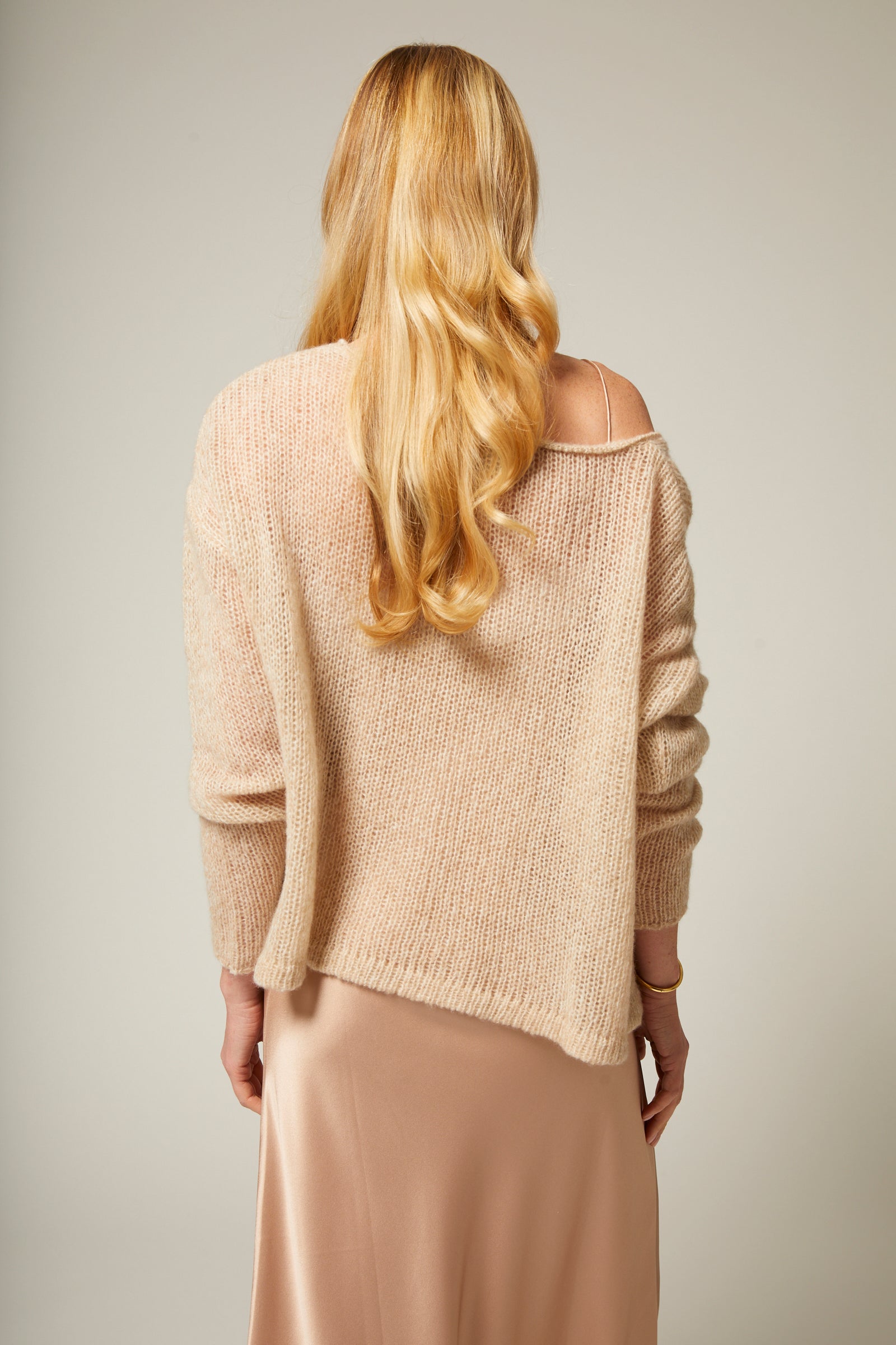 OFF SHOULDER SWEATER | | SPRWMN | MARKET