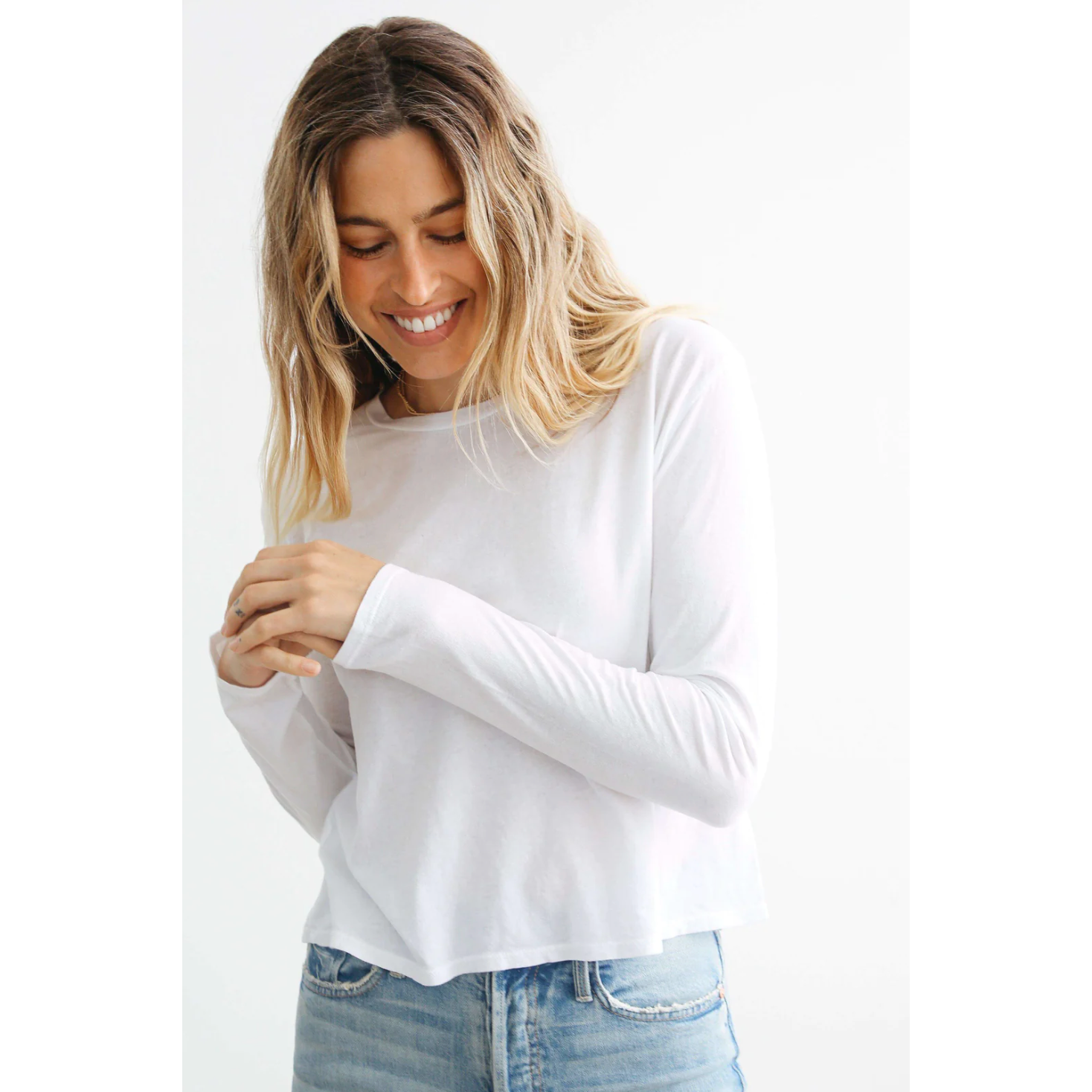 Axel tee white | Perfect white tee | MARKET
