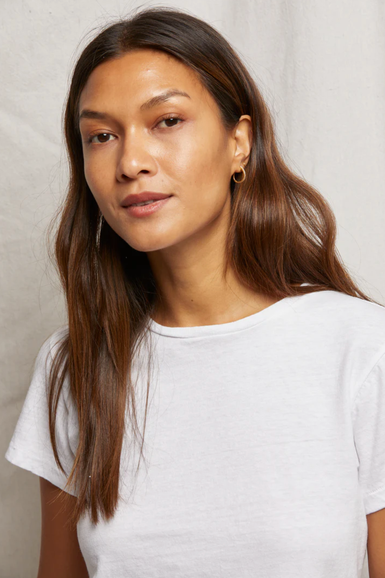 Lisa Tee white | Perfect white tee | MARKET