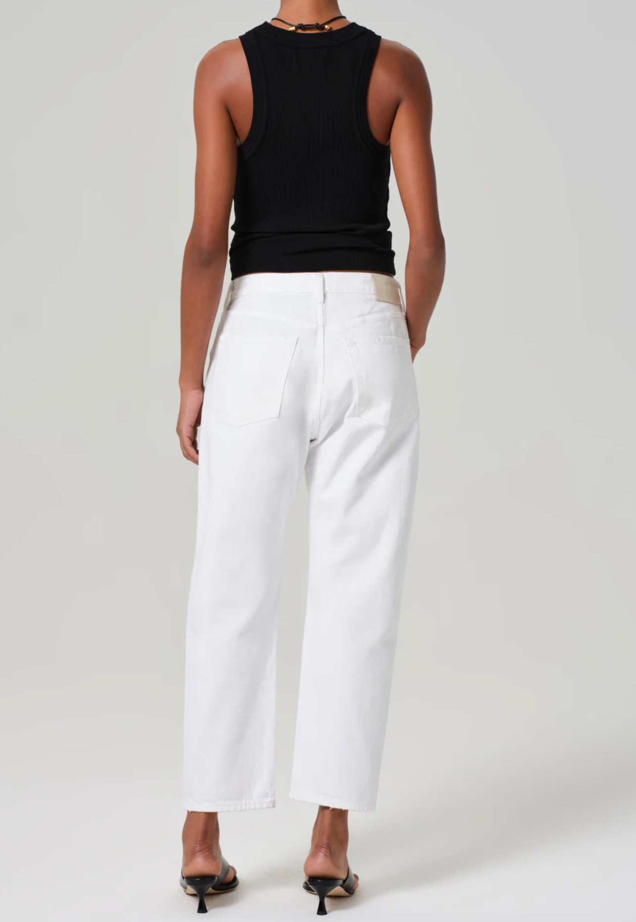 Winslow in canyon (white) | COH | MARKET