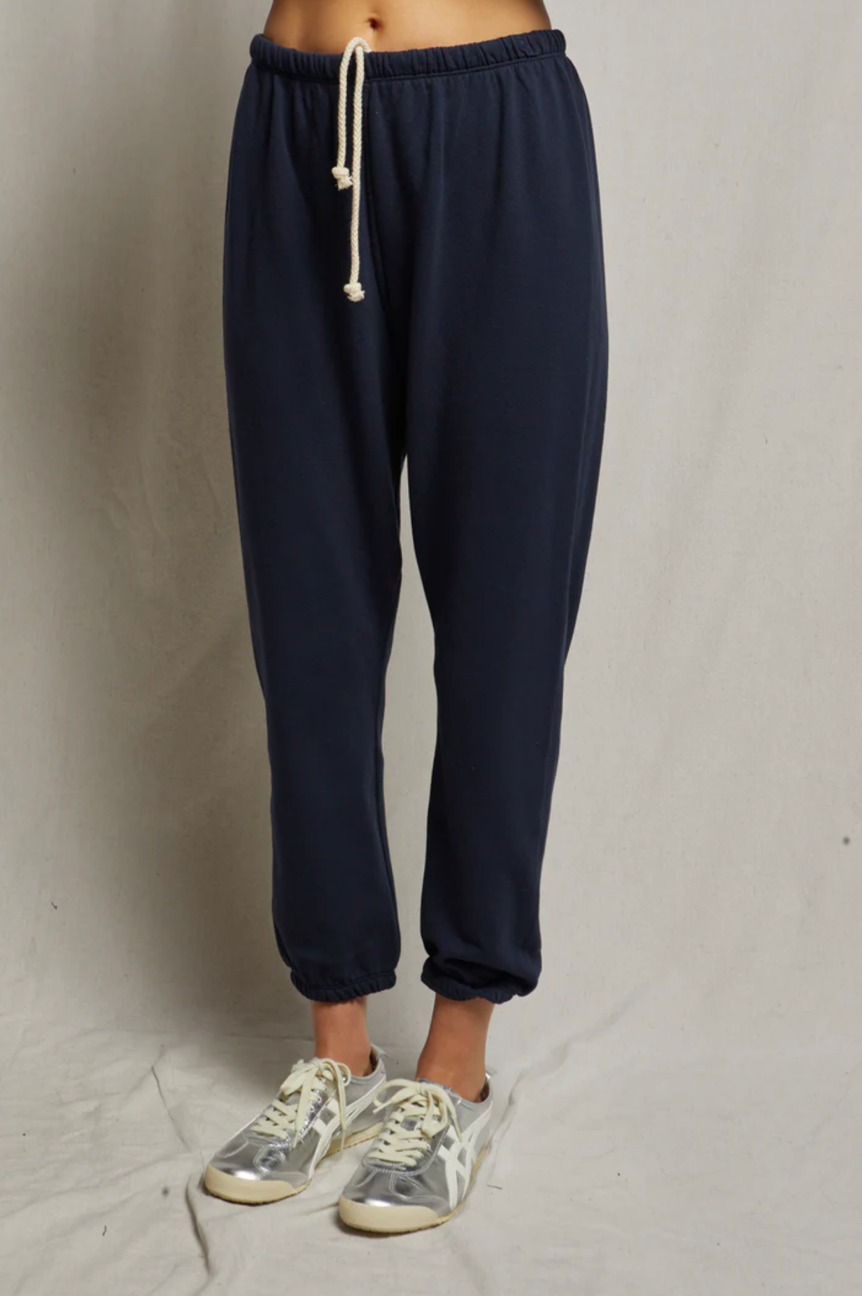 Johnny Sweatpant navy | Perfect White Tee | MARKET