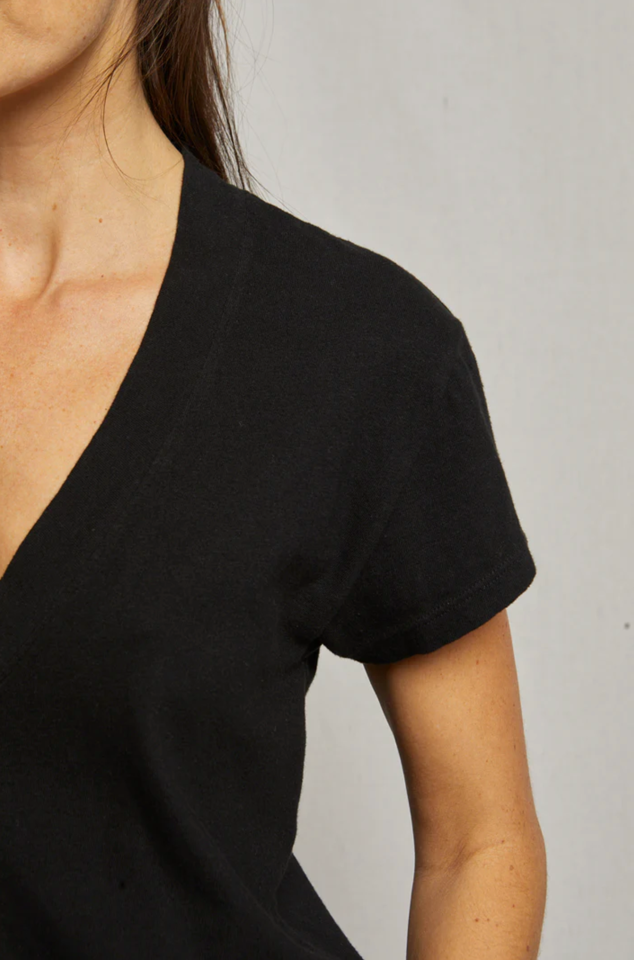 Alanis black | PWT | Perfect White Tee | MARKET