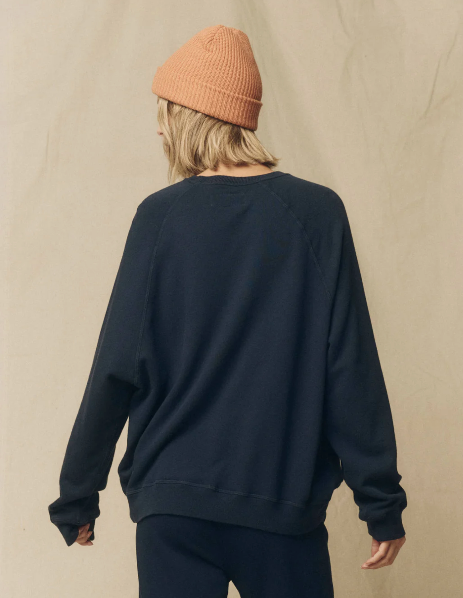 Slouch Sweatshirt true navy | The Great | MARKET