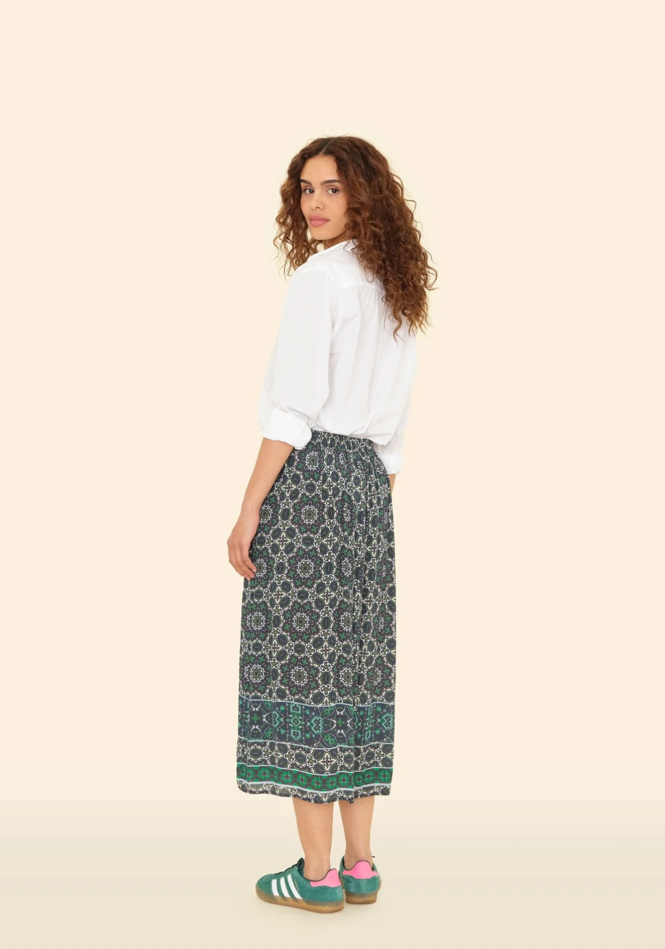 Yana tile print skirt navy | Xirena | MARKET