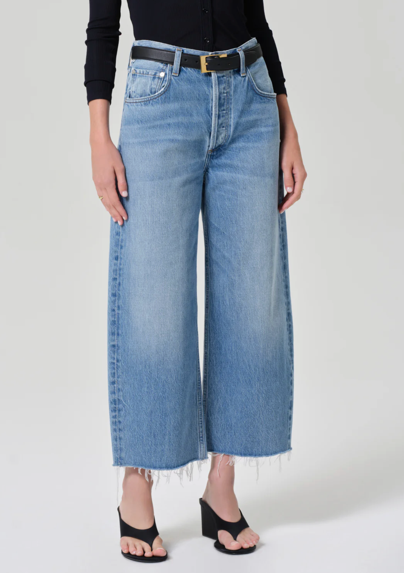 Ayla raw hem crop in Honour | COH | MARKET