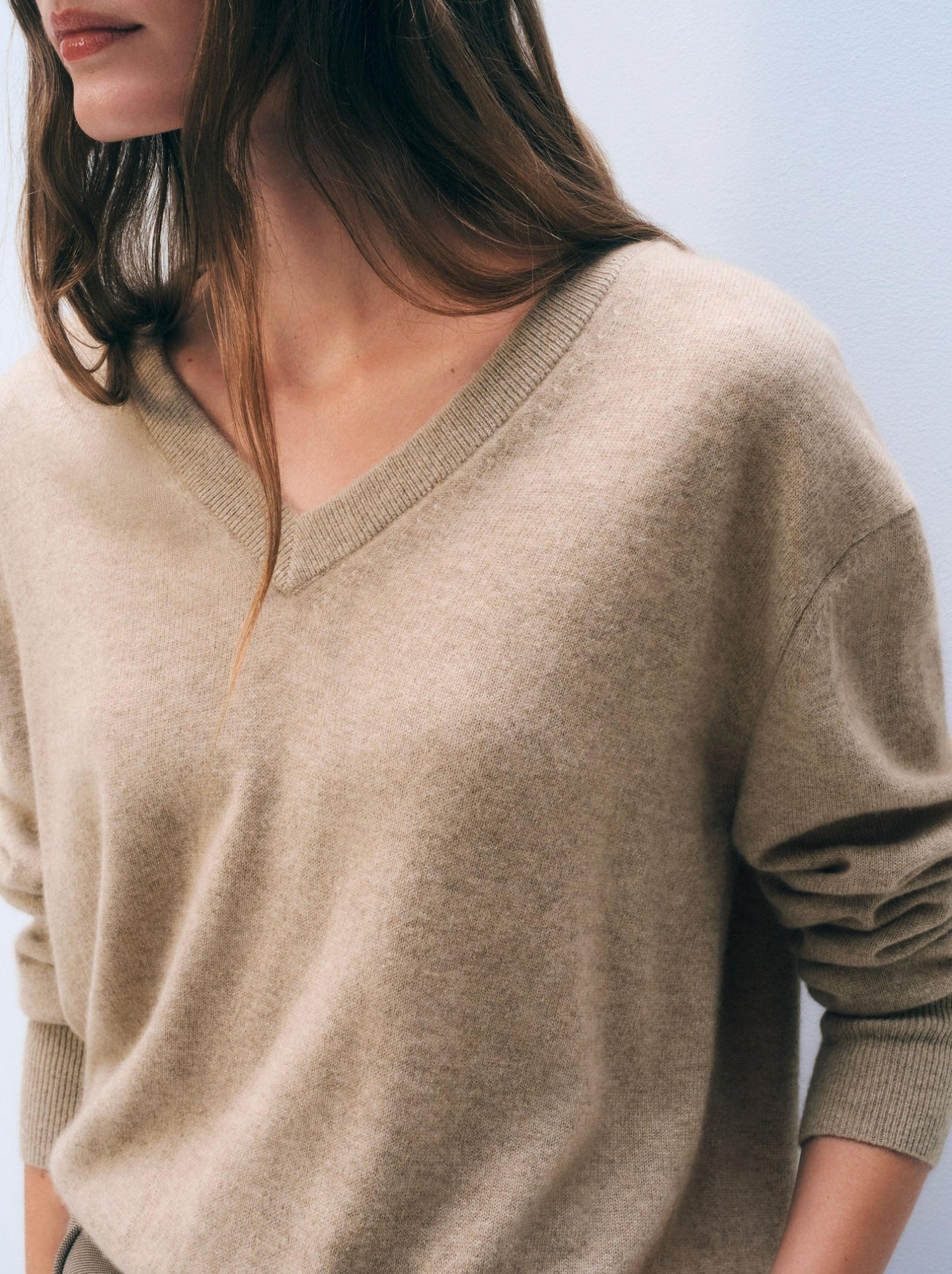 V-neck taupe heather | White & Warren | MARKET
