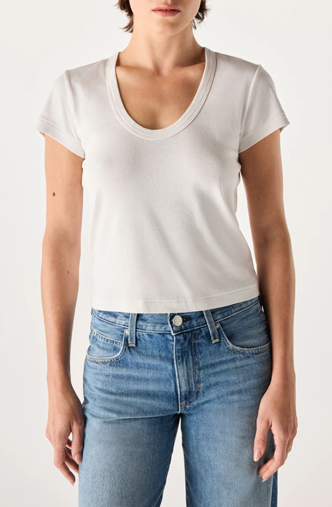 Rumi Tee