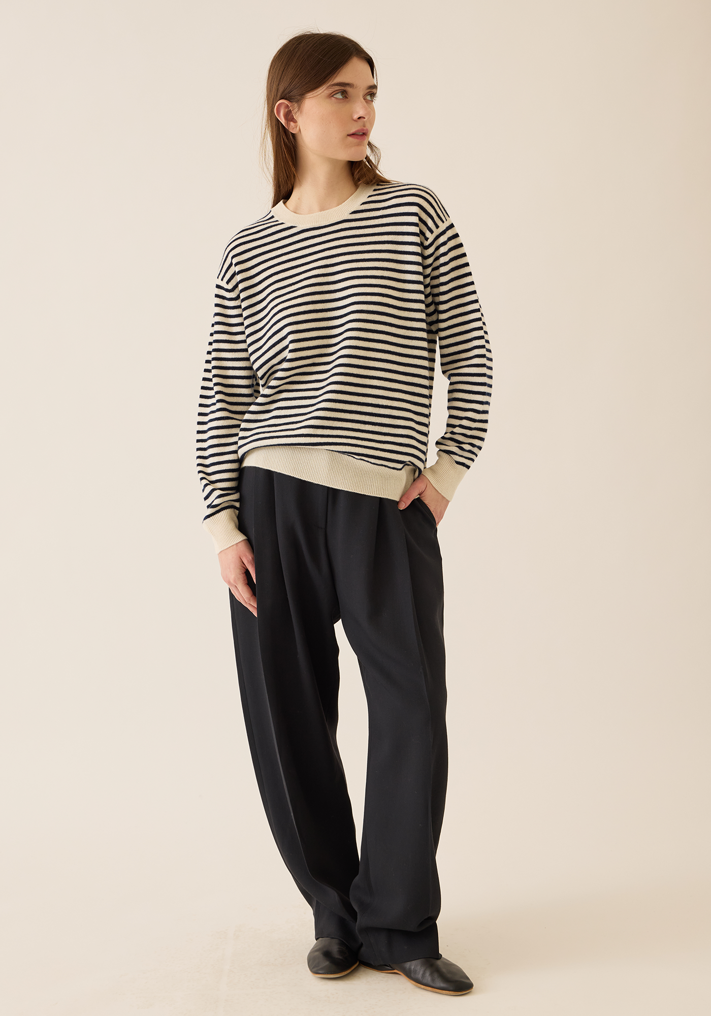 Neve Cashmere Sweater ivory / navy | Demy Lee | MARKET