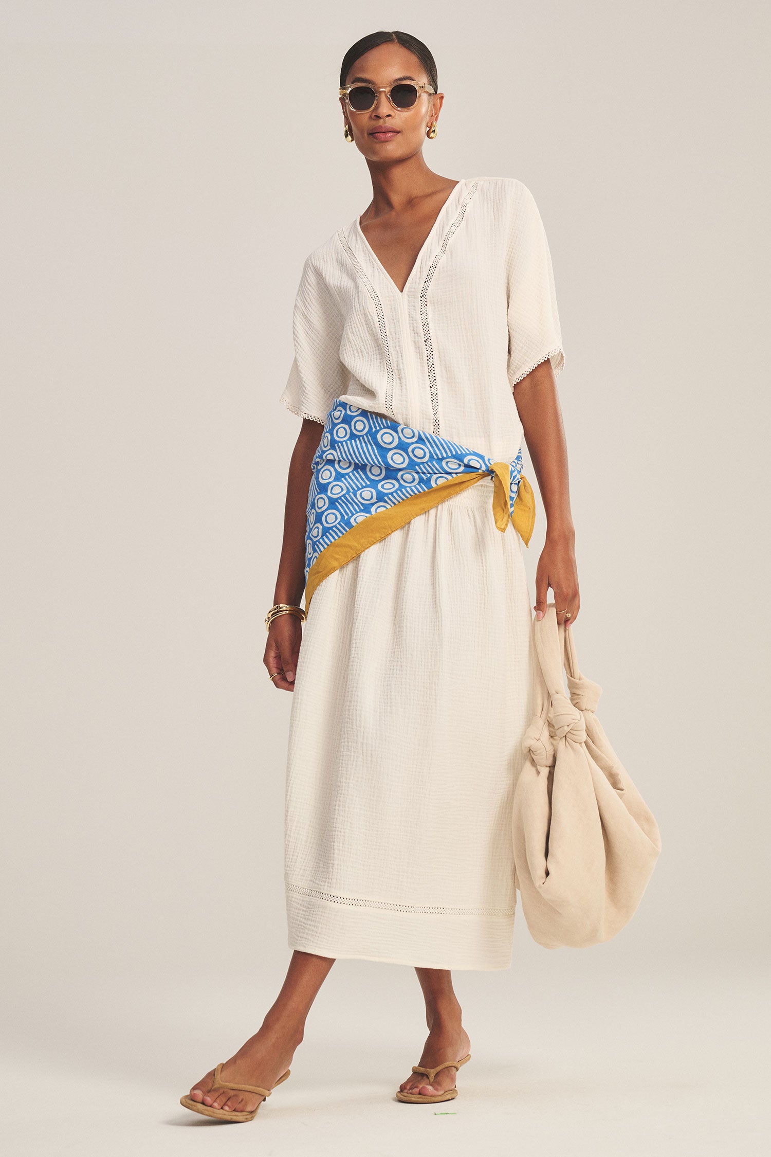 Gauze top cream | Velvet | MARKET