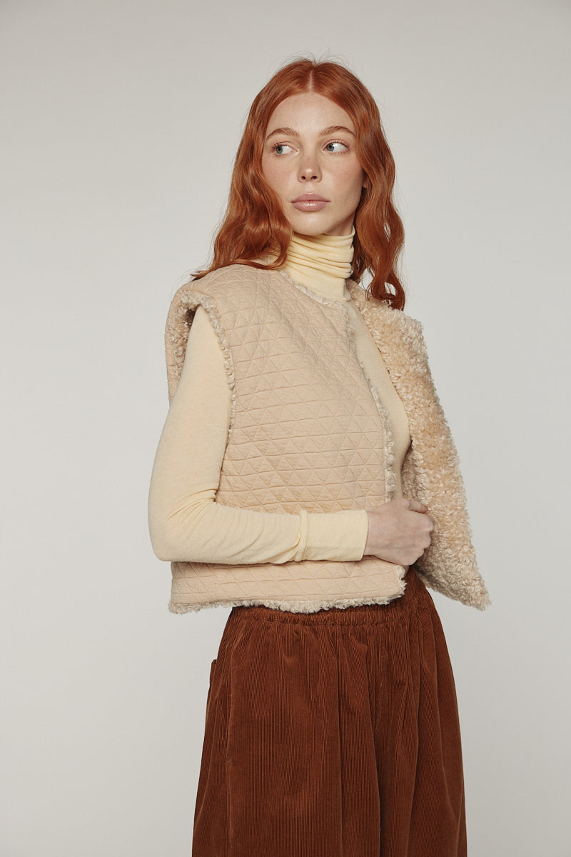 Reversible fur short vest | Amente | MARKET