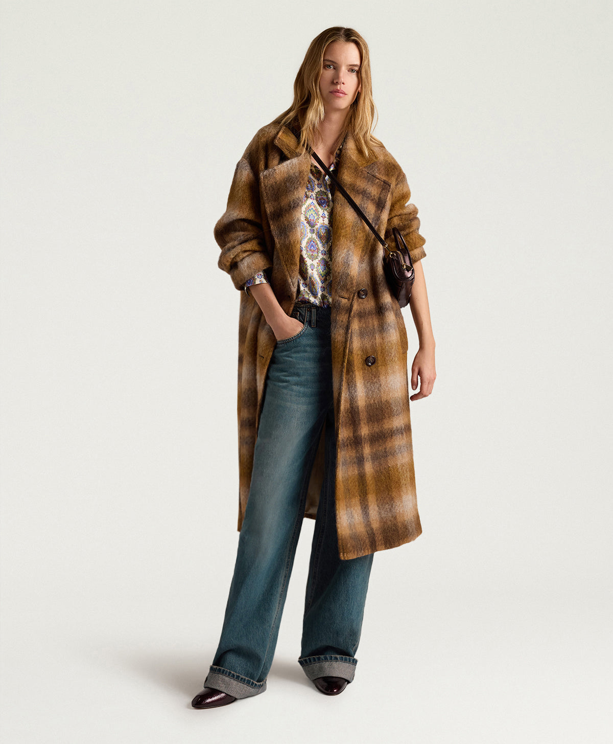 LAUFEY COAT   