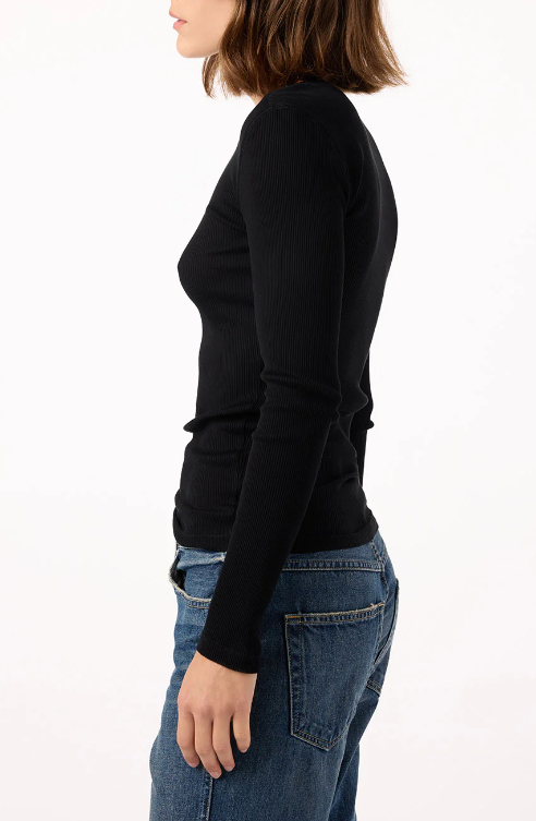 Swoon tee black | Amo | MARKET