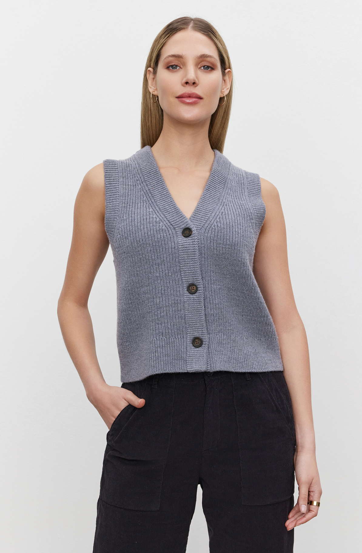 Lu vest in gray