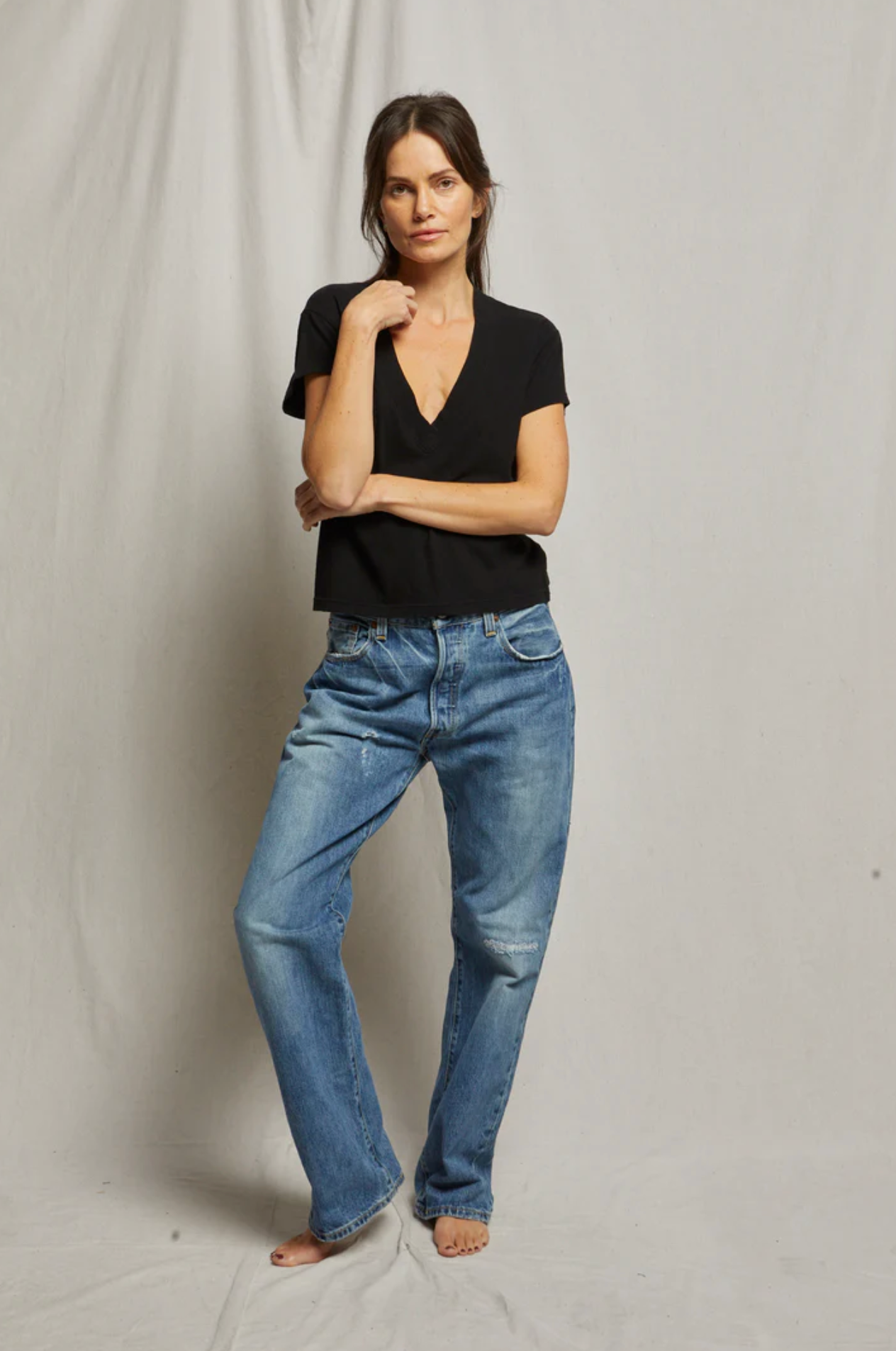 Alanis black | PWT | Perfect White Tee | MARKET 