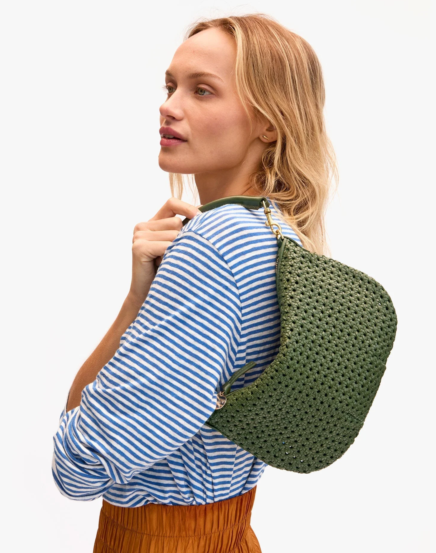 Petit Moyen army raffia | Clare V | MARKET