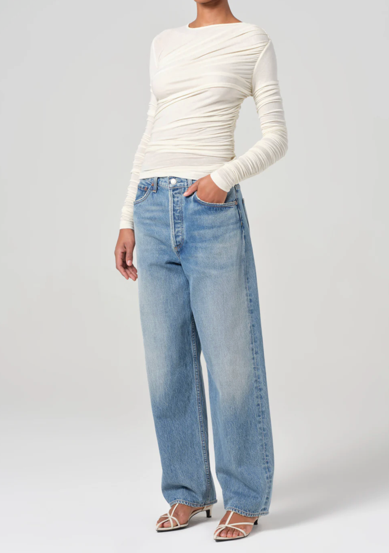 Tania Tee in oatmilk | A GOLDE | MARKET