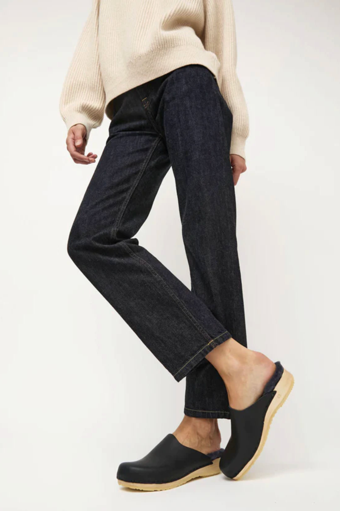 Contour shearling clog | No.6 | MARKET