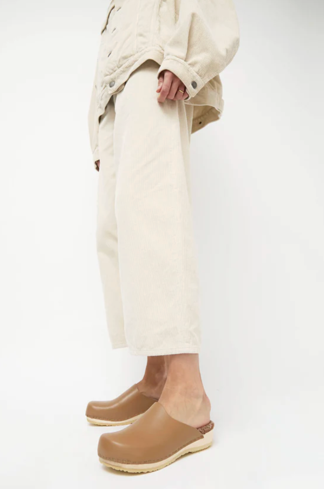 Contour shearling clog | No.6 | MARKET