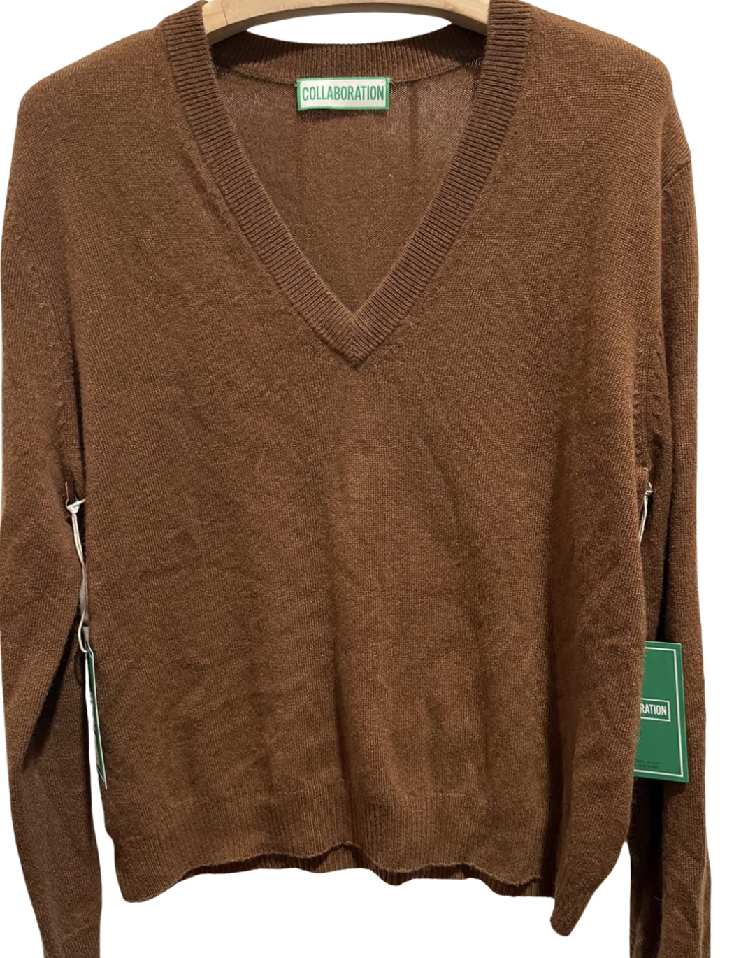 Basic v brown | Collab | MARKET