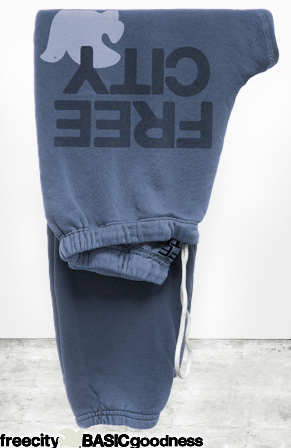 Freecity sweatpant blue wash | Freecity | MARKET