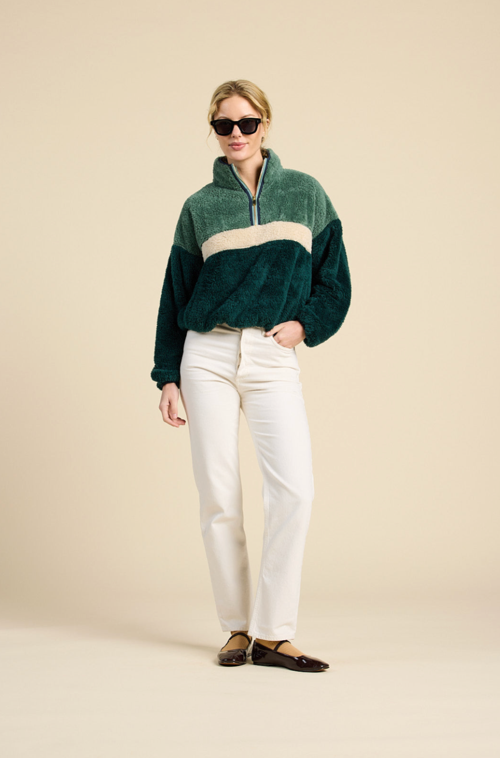 Casey Pullover Reds