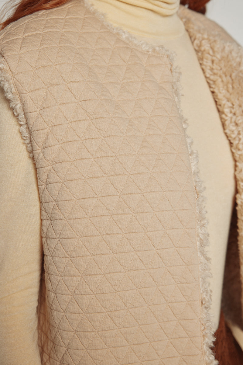 Reversible fur short vest | Amente | MARKET