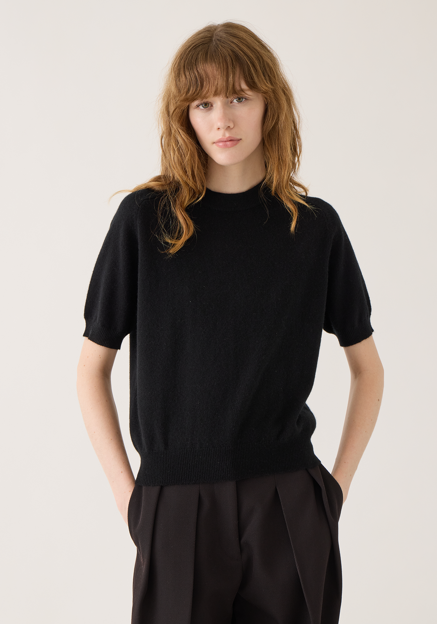 Irelia Cashmere Top black | Demy Lee | MARKET