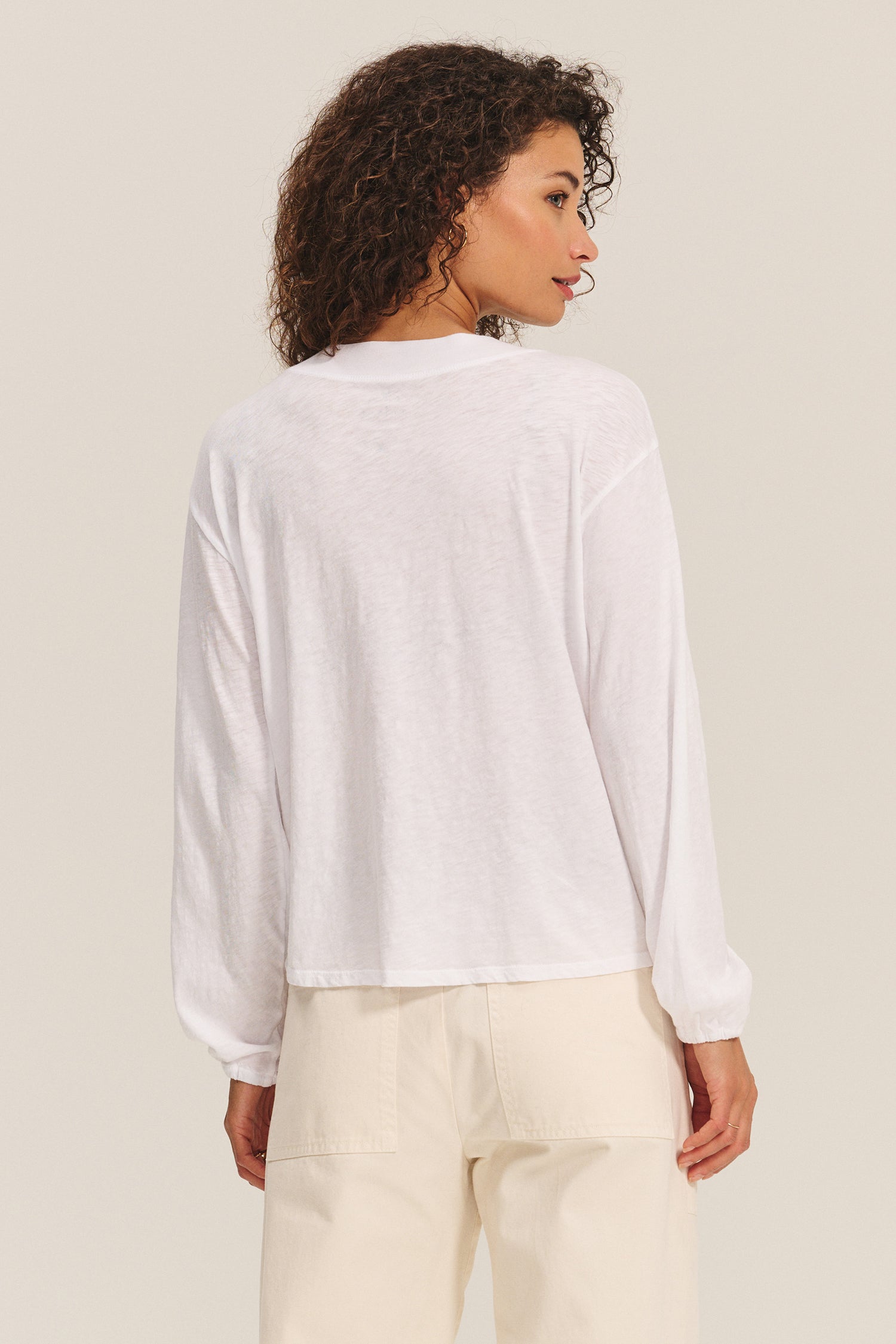 Jamina tee in white | Velvet | MARKET