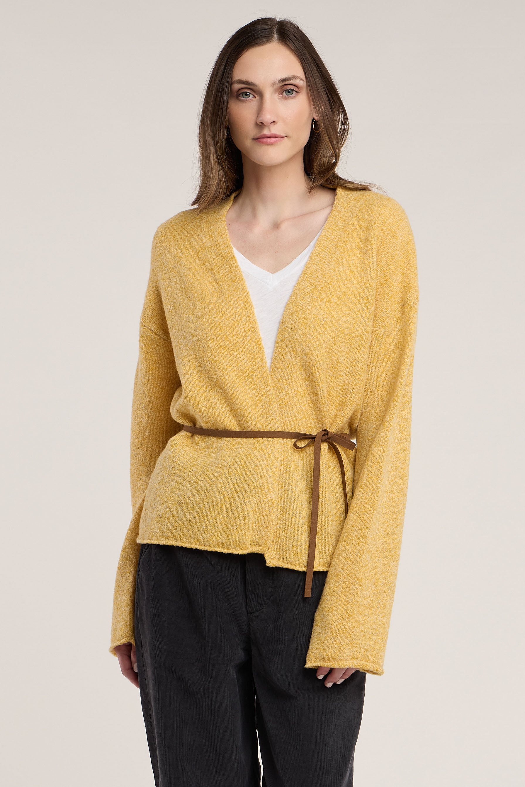 ALINA buttercup | Velvet | MARKET