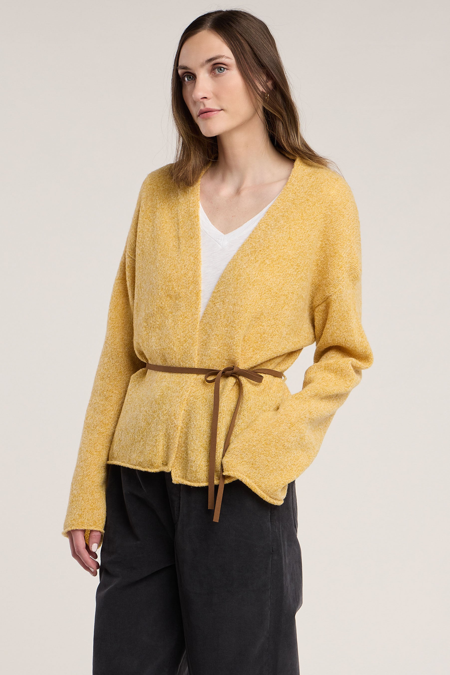 ALINA  buttercup | Velvet | MARKET