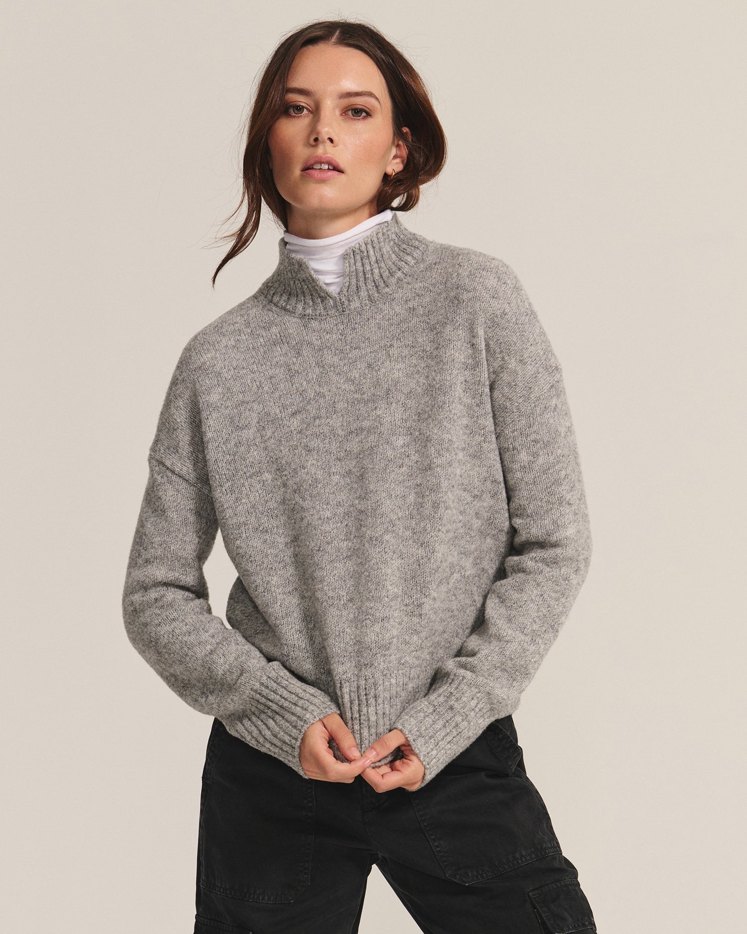 Brielle split neck sweater grey | Velvet | MARKET