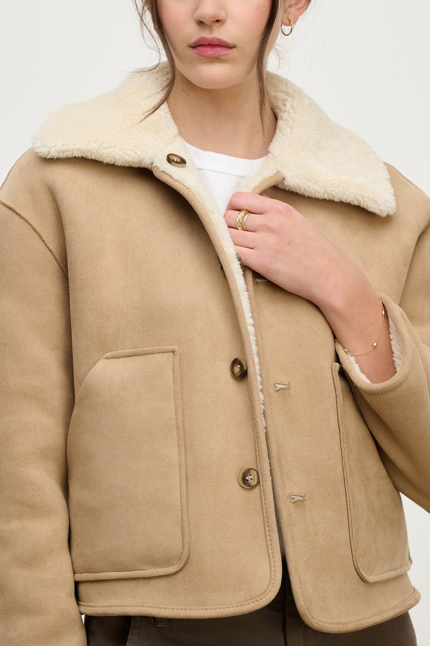 Amara reversible jacket in sand | Velvet | MARKET